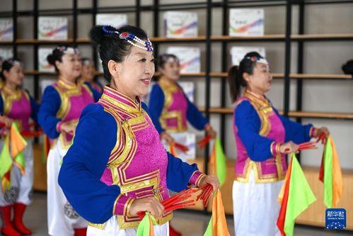 哈达舞视频,传承千年的民族风情展现