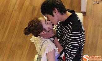 接吻男女视频,接吻男女视频中的浪漫瞬间回顾