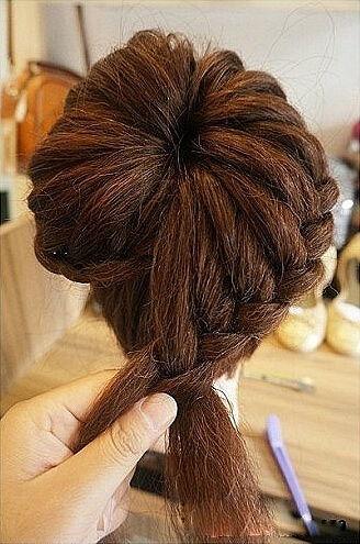 环形花苞头编发视频